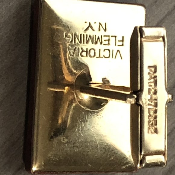 Victoria Flemming N.Y. Enamel Porcelain Cufflinks - Picture 8 of 9